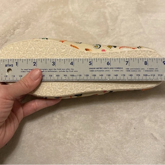 Toms Natural Beige Sushi Print Loafers - Picture 11 of 14